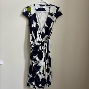 Trina Turk Floral Flower Print Kiki Wrap Dress - Size 2